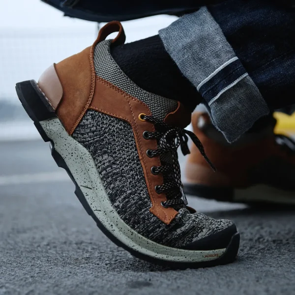 Men Danner Overlook