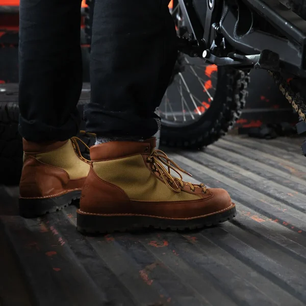 Men Danner Light Revival