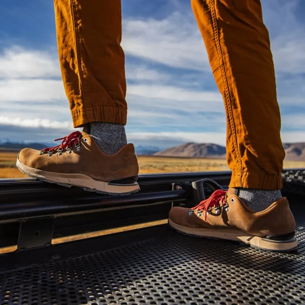 Men Danner Mountain Overlook